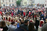 Lublinianie ruszyli krokiem poloneza z prezydentem i wojewodą na plac Litewski (ZDJĘCIA, WIDEO)