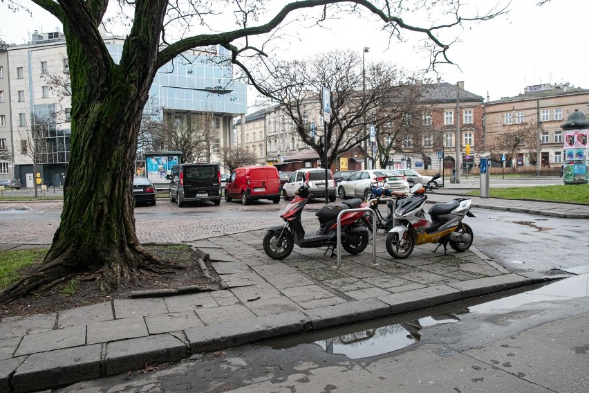 Plac Kossaka ma być m.in. zieloną enklawą