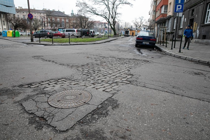 Plac Kossaka ma być m.in. zieloną enklawą