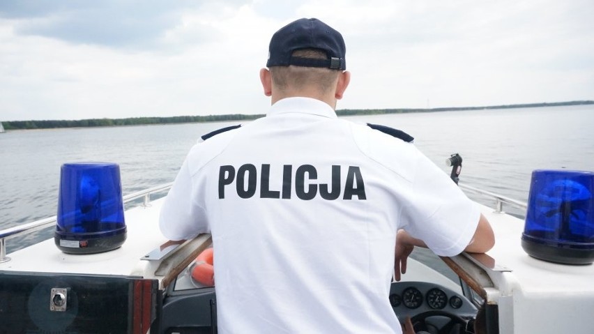 Poraj: Wodny posterunek policji już działa i dba o bezpieczeństwie