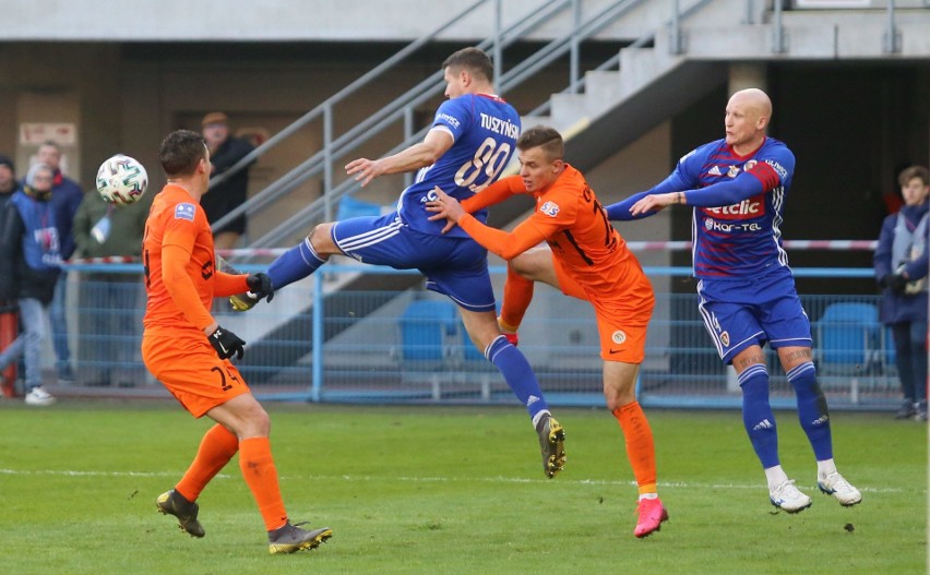 Piast Gliwice – Zagłębie Lubin 2:0 ZDJĘCIA Mistrz zaczął wiosnę od zwycięstwa. Udany powrót Jakuba Czerwińskiego