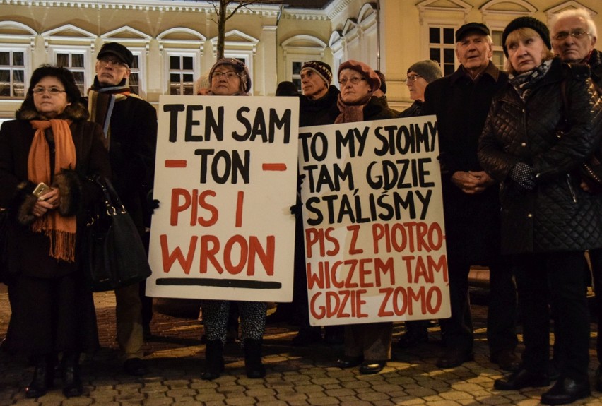 Pikieta przed Sądem Okręgowym w Lublinie. „Sądy w rękach PiS to komuna bis" (ZDJĘCIA)