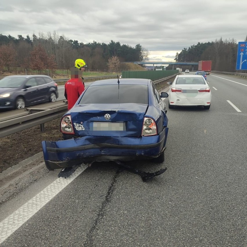 Zderzenie pojazdów na autostradzie A4