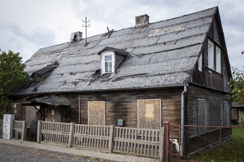 Jest to jeden z najstarszych drewnianych domów na Bojarach...