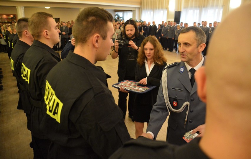 Ślubowanie nowych policjantów w Lublinie. Apel, przysięga i dużo radości (ZDJĘCIA, WIDEO)