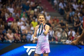 Agnieszka Radwańska czaruje zagraniami podczas turnieju legend Australian Open