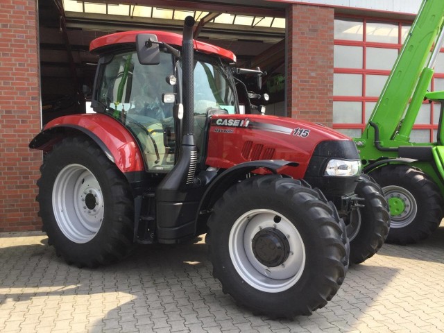 Nowy ciągnik CASE IH MAXXUM 115EP trafił do Powiatowego Zarządu Dróg w Kolnie