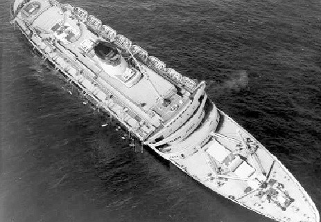Koncepcja konstrukcyjna statku Andrea Doria była wyrazem nowej architektury okrętowej, tzw. "szkoły włoskiej&#8221;.