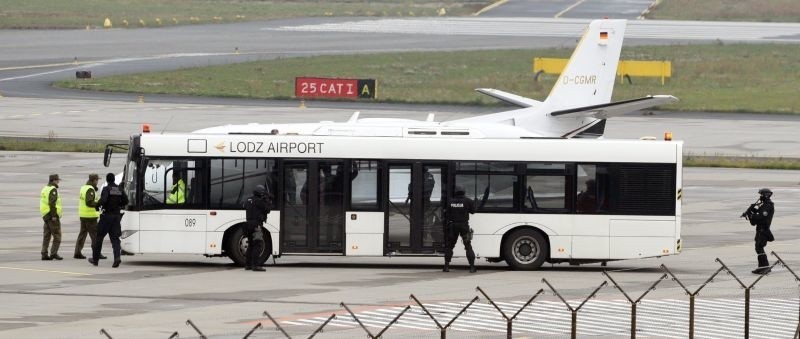 Ćwiczenia antyterrorystów na łódzkim lotnisku