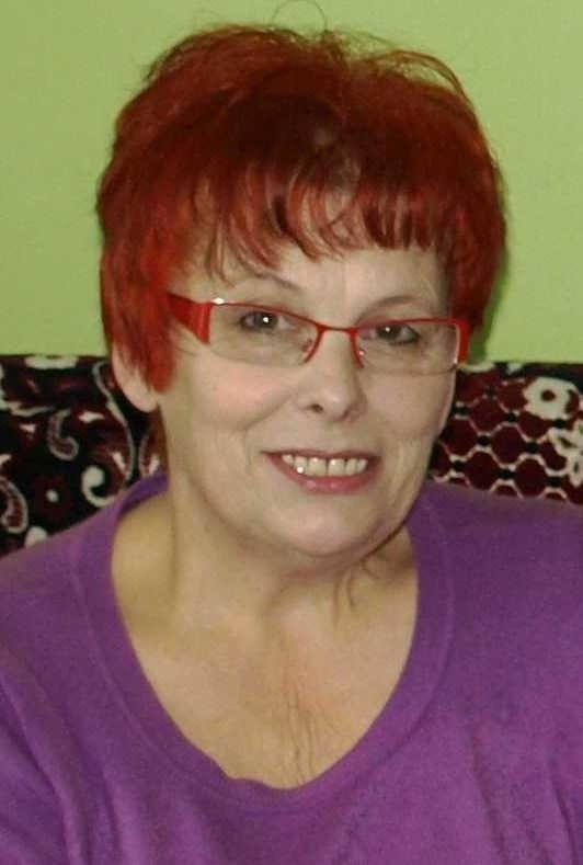 Wanda Popczyk &#8211; Fiecek (Polskie Stronnictwo Ludowe). Ma 56 lat. Wykształcenie wyższe. Mieszka w Komornikach. Zamężna, troje dzieci. Jest emerytką. Przewodnicząca Rady Gminy Kluczewsko drugą kadencję. Przewodnicząca Rady Lokalnej Grupy Działania Region Włoszczowski. Najpopularniejszy radny Kluczewska 2009, 2010, 2011. W 2011 roku kandydatka na posła w wyborach parlamentarnych. Była radna powiatu włoszczowskiego pierwszej kadencji oraz eksdyrektorka Zespołu Przedszkolno &#8211; Szkolnego w Komornikach. Zdobywczyni 3. miejsca w plebiscycie Kobieta Przedsiębiorcza 2011 w powiecie włoszczowskim.