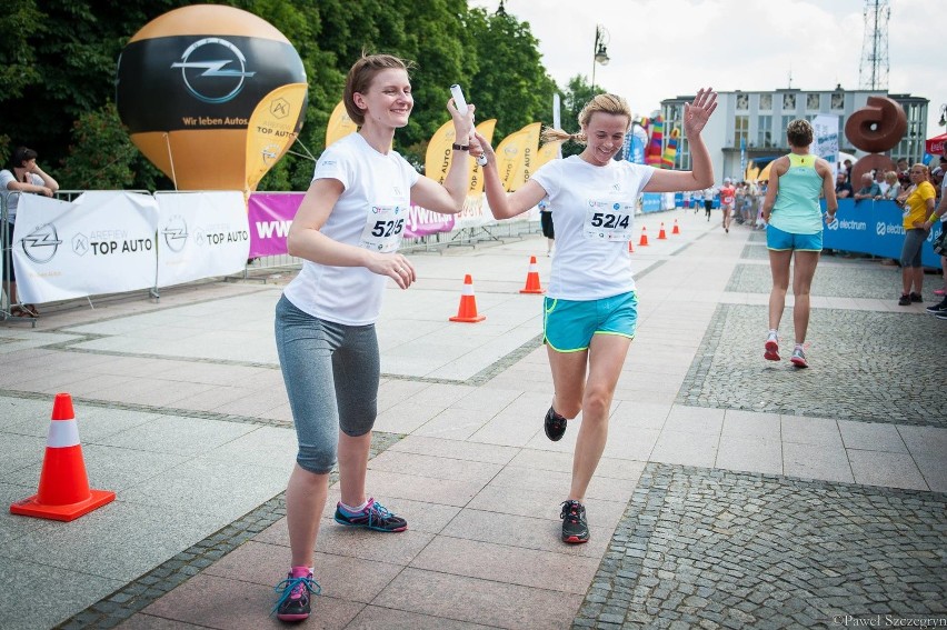 W Electrum Ekiden biorą udział drużyny po 6 biegaczy.