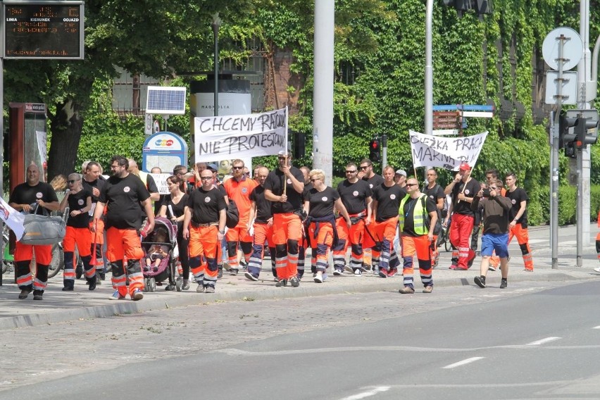 Protest ratowników medycznych we Wrocławiu, 30.06.2017