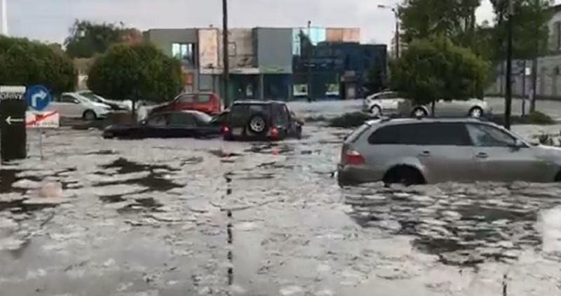 To była prawdziwa nawałnica - dziś opady też obfite, a...