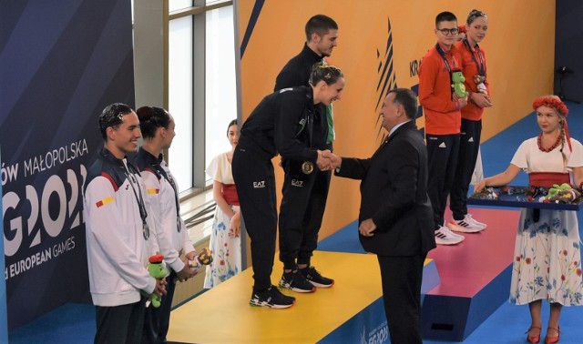 Na krytej pływalni w Oświęcimiu rozdany został pierwszy komplet medali podczas Igrzysk Europejskich Kraków Małopolska 2023