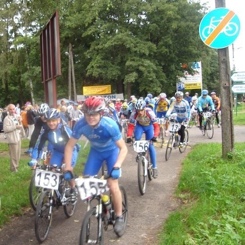 W niedzielnym maratonie wystartowało blisko 120 osób. Najmłodszy uczestnik miał 8 lat, a najstarszy - 72.