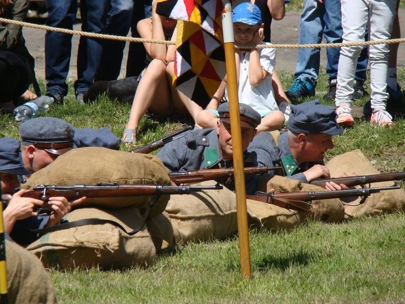 Oświęcim. Jarmark Kasztelański z bitwą legionistów na bulwarach i potyczką na Rynku [ZDJĘCIA, WIDEO]