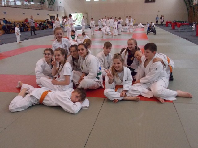 Klub UKS „Ósemka” z Nowej Soli był organizatorem mistrzostw woj. lubuskiego młodzików i dzieci w judo. 20 maja w hali MOSiR startowało 200 młodych zawodników, także z woj. dolnośląskiego, wielkopolskiego i Sprembergu (Niemcy).Zobacz też: Wanda Świdzińska zaprasza do wzbogacenia zbioru muzeum w Nowej Soli o solniczki