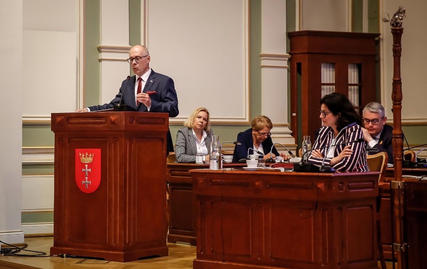 LXV sesja Rady Miasta Gdańska. Przedstawiono raport o stanie...