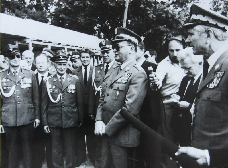 1982 rok - generał wizytował budowę pomnika Armii "Poznań"....