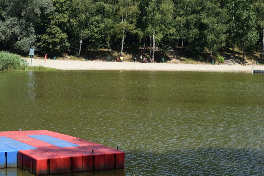 Pomimo upału na Balatonie są pustki. Obowiązuje zakaz...