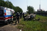 Wypadek radiowozu w Rybniku: Pościg i dachowanie. Policjanci ranni