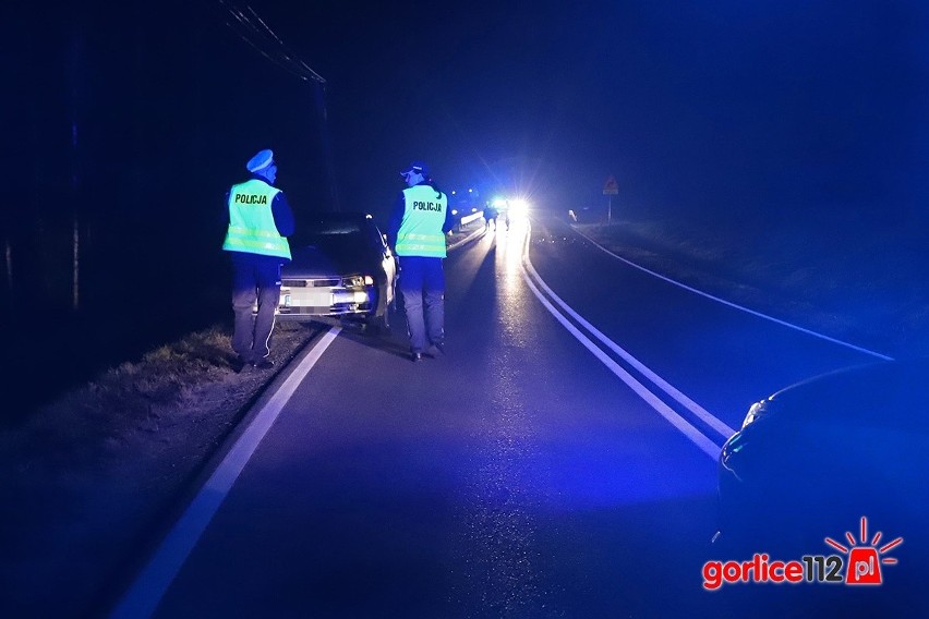 Rzepiennik Biskupi. Jeździec na koniu zderzył się z samochodem