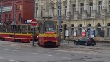 Zatrzymanie ruchu tramwajów na al. Kościuszki przy ul. Zielonej. Wykoleiła się "jedenastka"