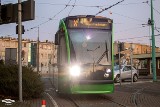 Pierwszy tramwaj Siemens Combino po modernizacji! Od kilku dni jeździ po poznańskich torowiskach