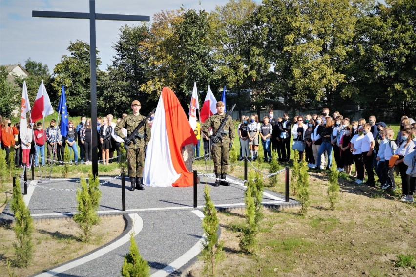 W Chotyzach odsłonięty został pomnik pułkownika Władysława...