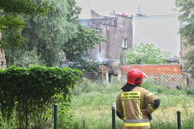 Pożar przy ul. Szamarzewskiego wybuchł w piątek, 24 lipca.Kolejne zdjęcie -->