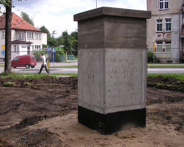 Cokół na nowy pomnik już jest. Teraz urzędnicy czekają na propozycje monumentu. 