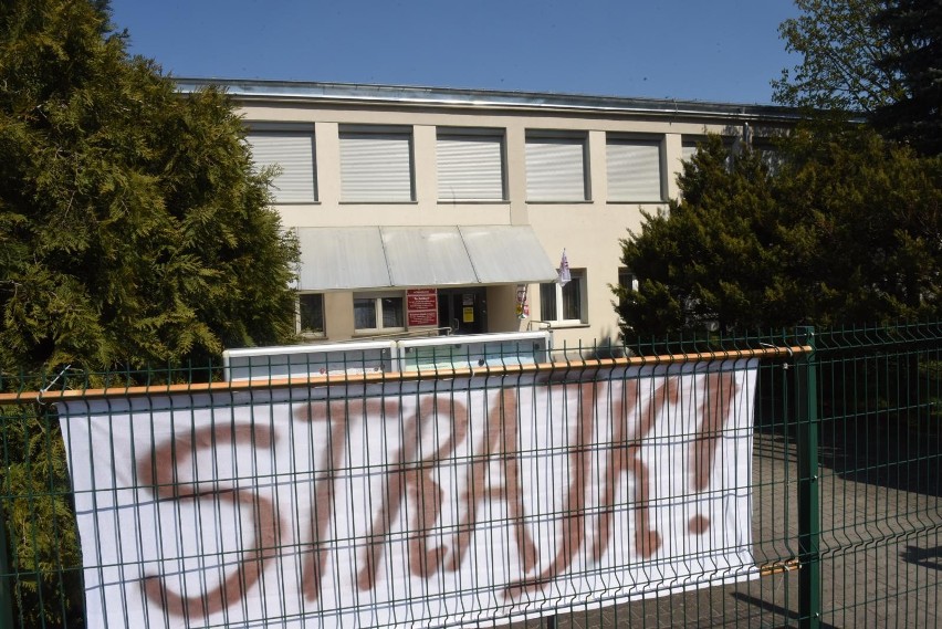 Strajk włoski nauczycieli miał rozpocząć się 15...