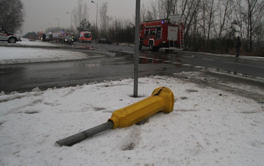 Cztery osoby ranne w wypadku w Tarnobrzegu! (ZDJĘCIA)