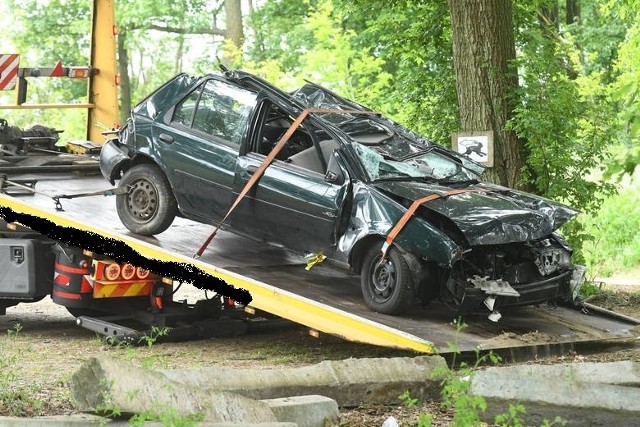 Tragiczny wypadek wydarzył się na drodze między Żabicami, a Górzycą. Zginęły trzy młode osoby.