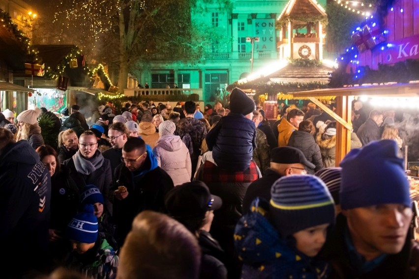 Trwa Betlejem Poznańskie 2018. Na placu Wolności odbywa się...