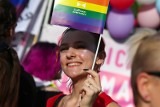 Tęczowy piątek – 26 października akcja środowisk LGBT w polskich szkołach. Będą lekcje o równości i tolerancji