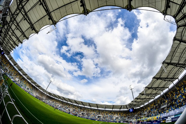 Stadiony w Fortuna 1 lidze są różne. Zobaczcie na jakich obiektach rywalizować będą piłkarze Apklan Resovii.