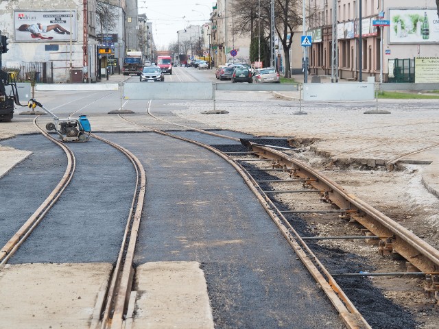 Przebudowa skrzyżowania Kilińskiego i Przybyszewskiego spowoduje zmianę tras autobusów MPK