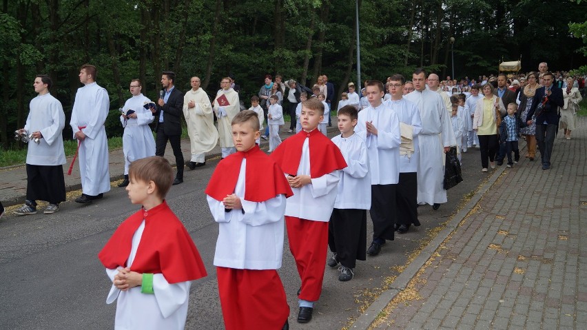 Boże Ciało w Jastrzębiu: tłumy na procesji