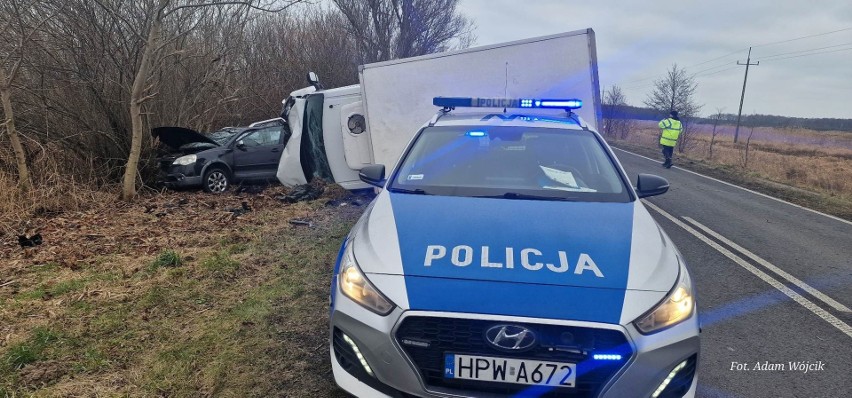 Do groźnego wypadku doszło we wtorek w miejscowości Dąbki...