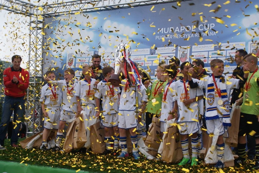 Młodzi piłkarze z Leeds United wygrali Murapol Cup