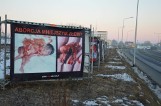 Antyaborcyjne banery przy drodze w Chojnicach [zdjęcia]