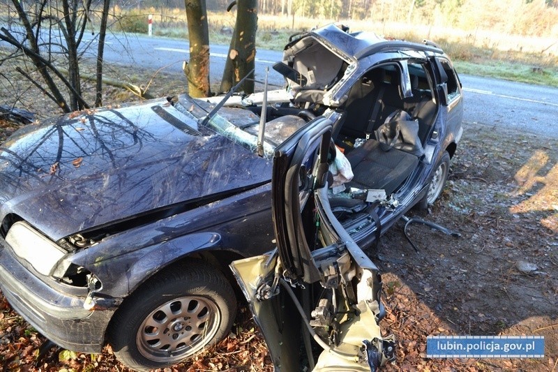 Tragiczny wypadek BMW. Nie żyje młoda kobieta w ciąży