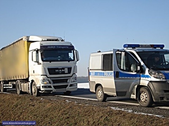 Zatrzymanie nietrzeźwego kierowcy TIR-a na drodze nr 94