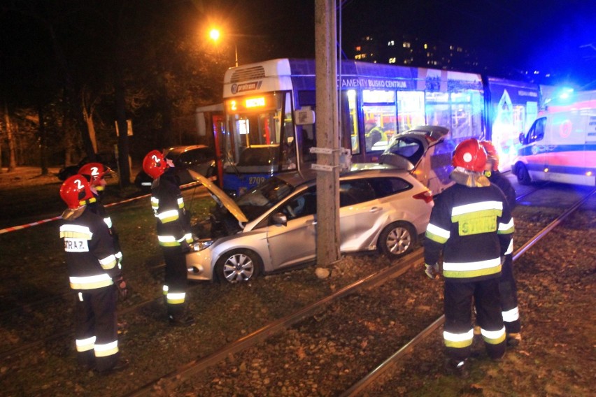 Wypadek na skrzyżowaniu Olszewskiego i Kosiby