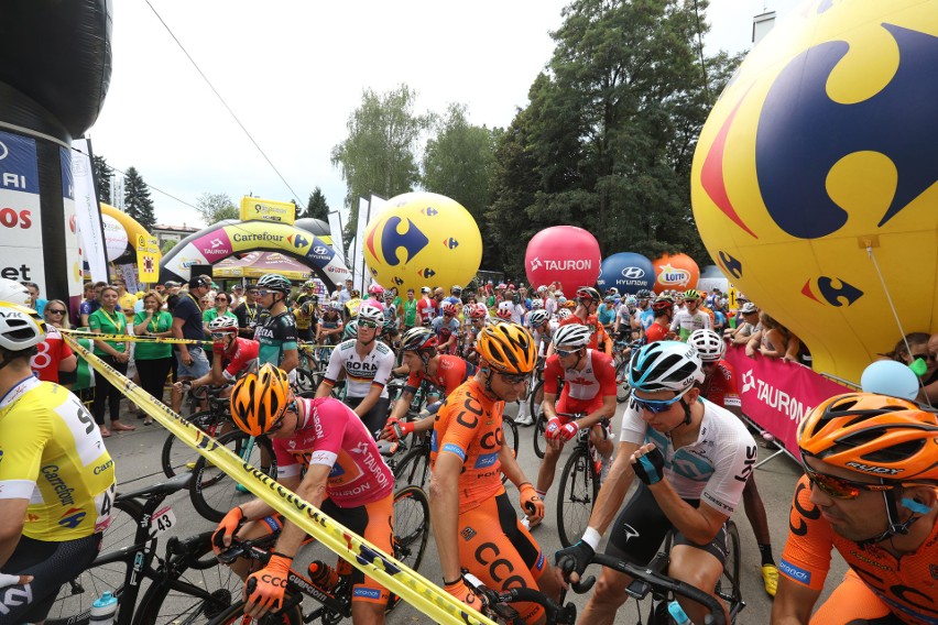 Tour de Pologne 2018 Wieliczka. Kolarze ruszyli na 5. etap Tour de Pologne. Wygrał Michał Kwiatkowski [ZDJĘCIA]