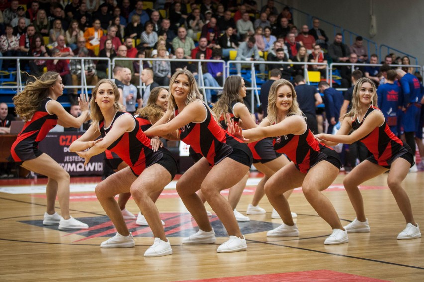 Cheerleaders Maxi zatańczyły podczas meczu ze szczecińskimi...
