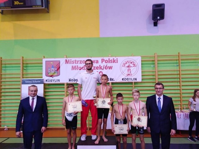 Zawodnik Guliwera Michał Goraj zdobył brązowy medal na Mistrzostwach Polski Młodzików w zapasach.
