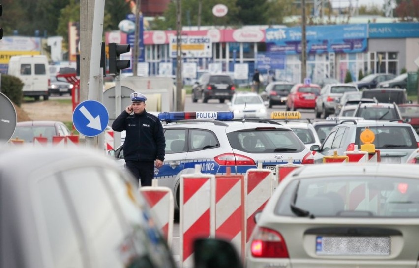 Tysiąclecia Państwa Polskiego zakorkowana. Remont magistrali ciepłowniczej (zdjęcia)