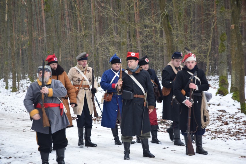 Inscenizacja potyczki pod Bolimowem z czasów powstania styczniowego